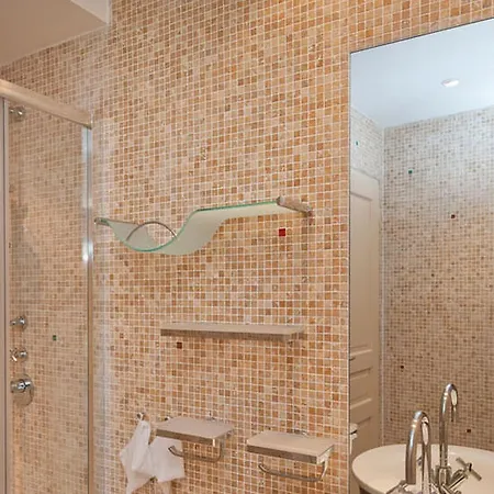 Spacieuse Maison Avec Belle Architecture 度假居 圣特罗佩
