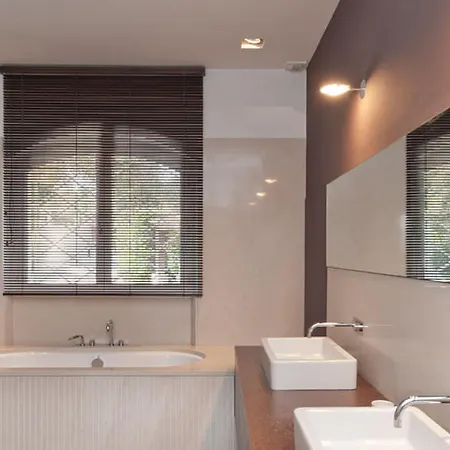 Spacieuse Maison Avec Belle Architecture Дом отдыха